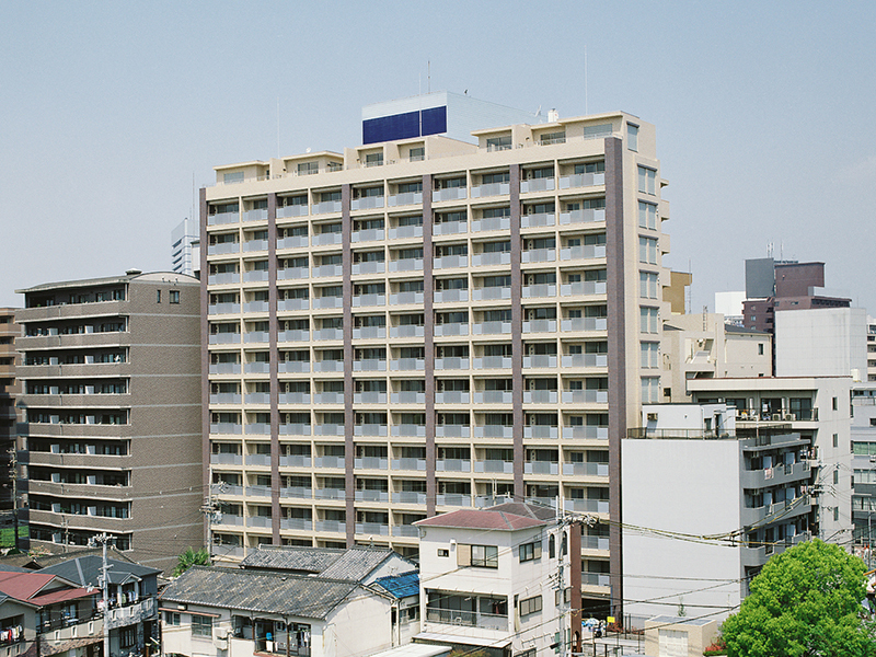 プレジオ西中島